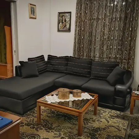 Apartment Family 